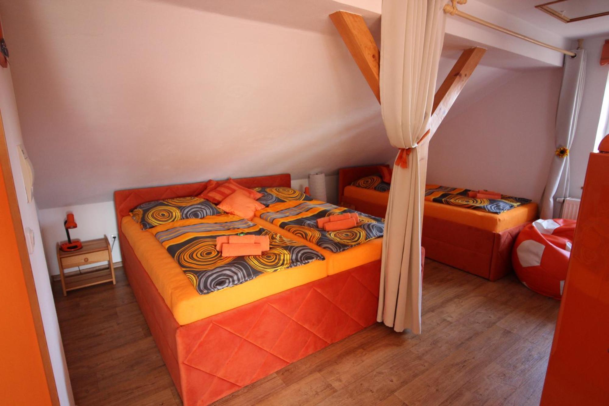 Orange Loft Apartment Kájov المظهر الخارجي الصورة