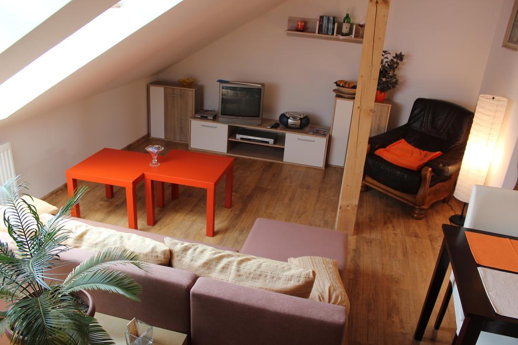 Orange Loft Apartment Kájov المظهر الخارجي الصورة
