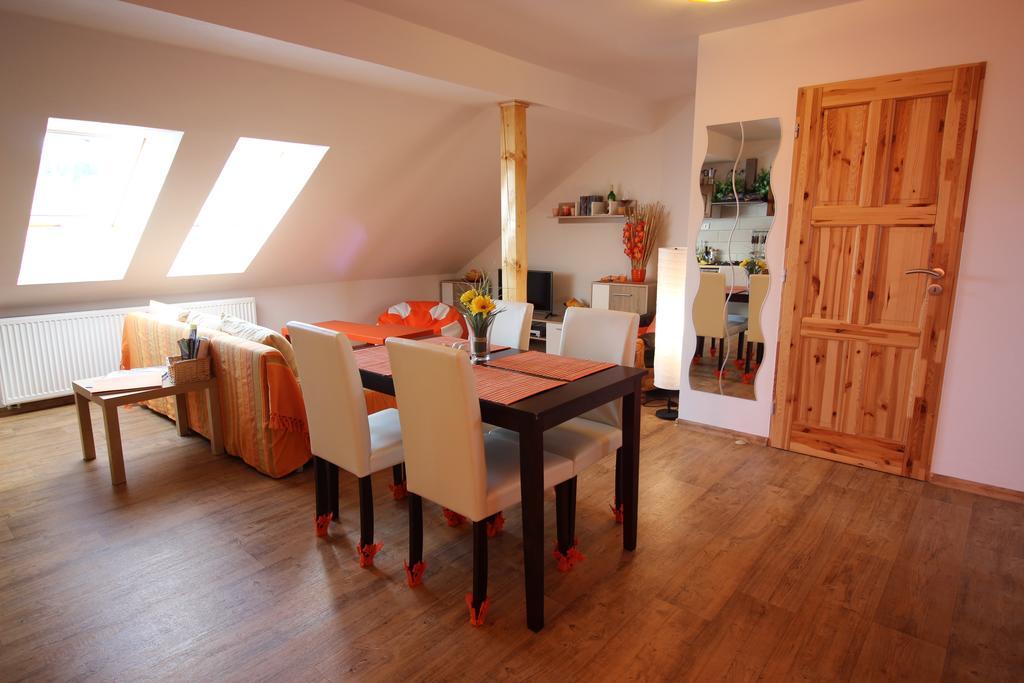 Orange Loft Apartment Kájov المظهر الخارجي الصورة