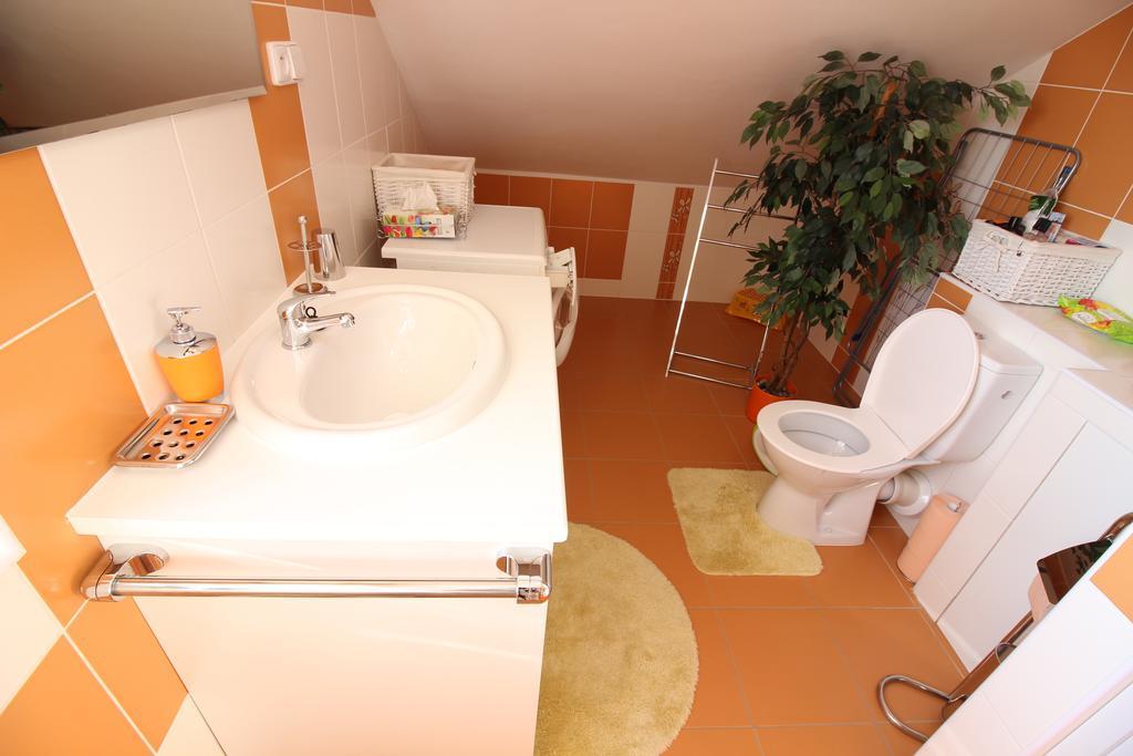 Orange Loft Apartment Kájov المظهر الخارجي الصورة