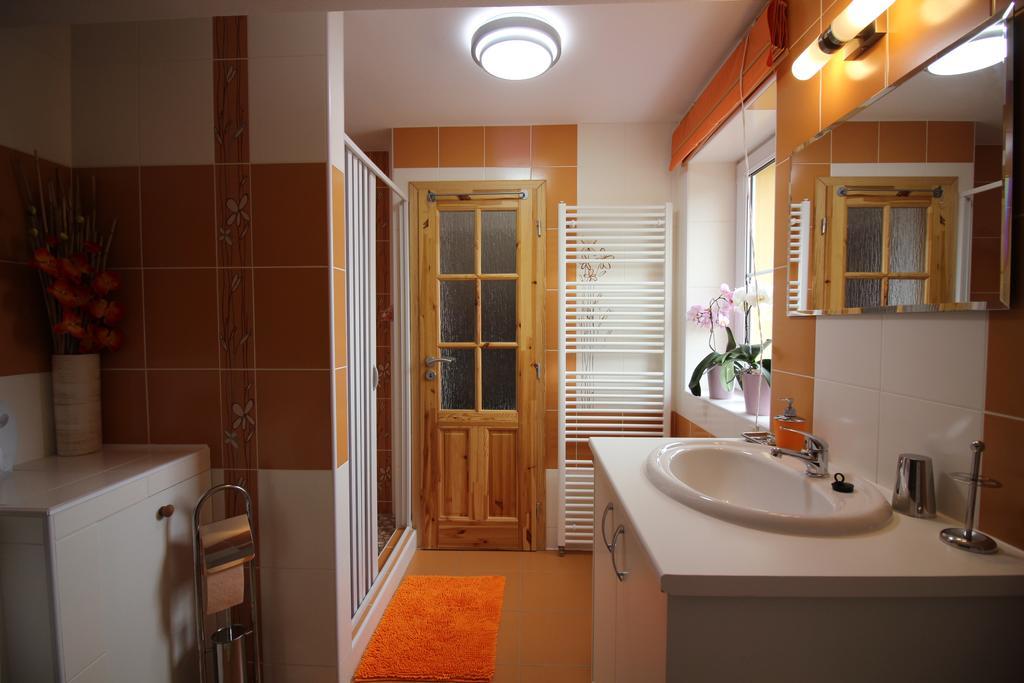 Orange Loft Apartment Kájov المظهر الخارجي الصورة